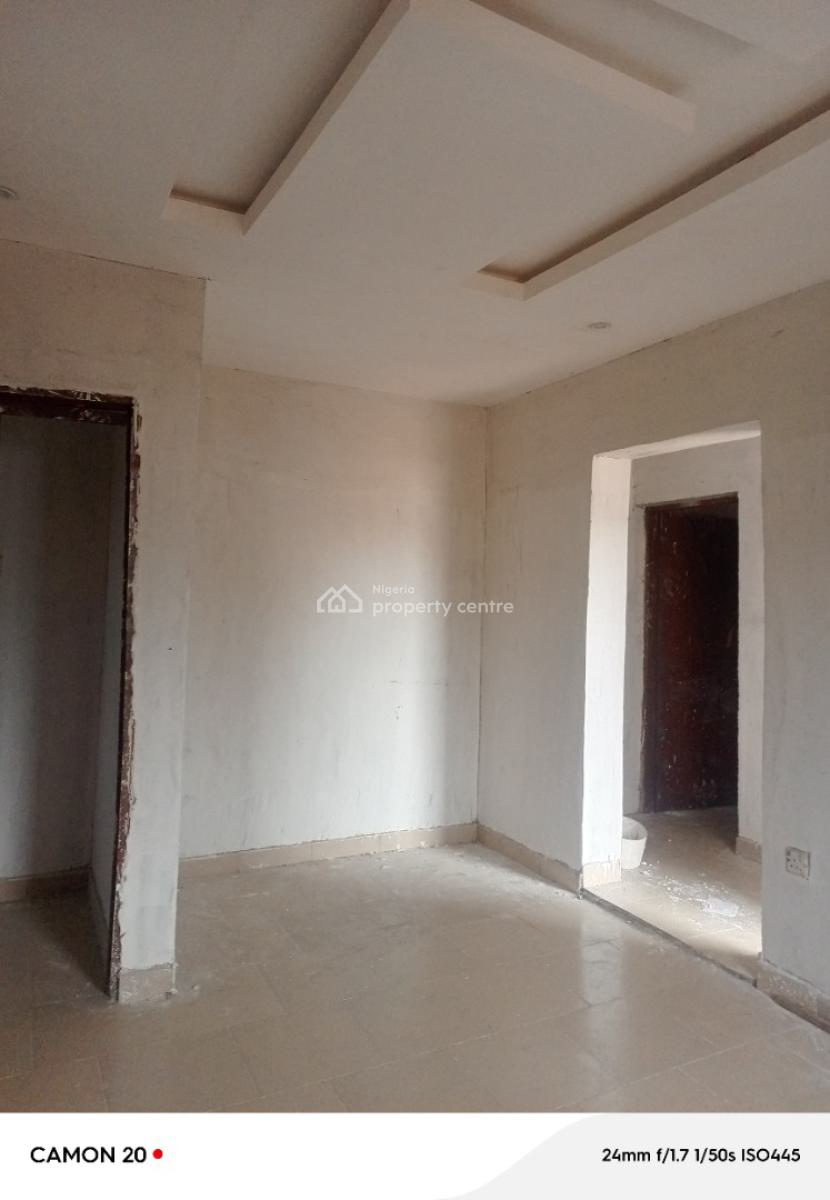 Mini Flat with Pop on 3rd Floor, Aiyetoro, Aguda, Surulere, Lagos, Flat / Apartment for Rent