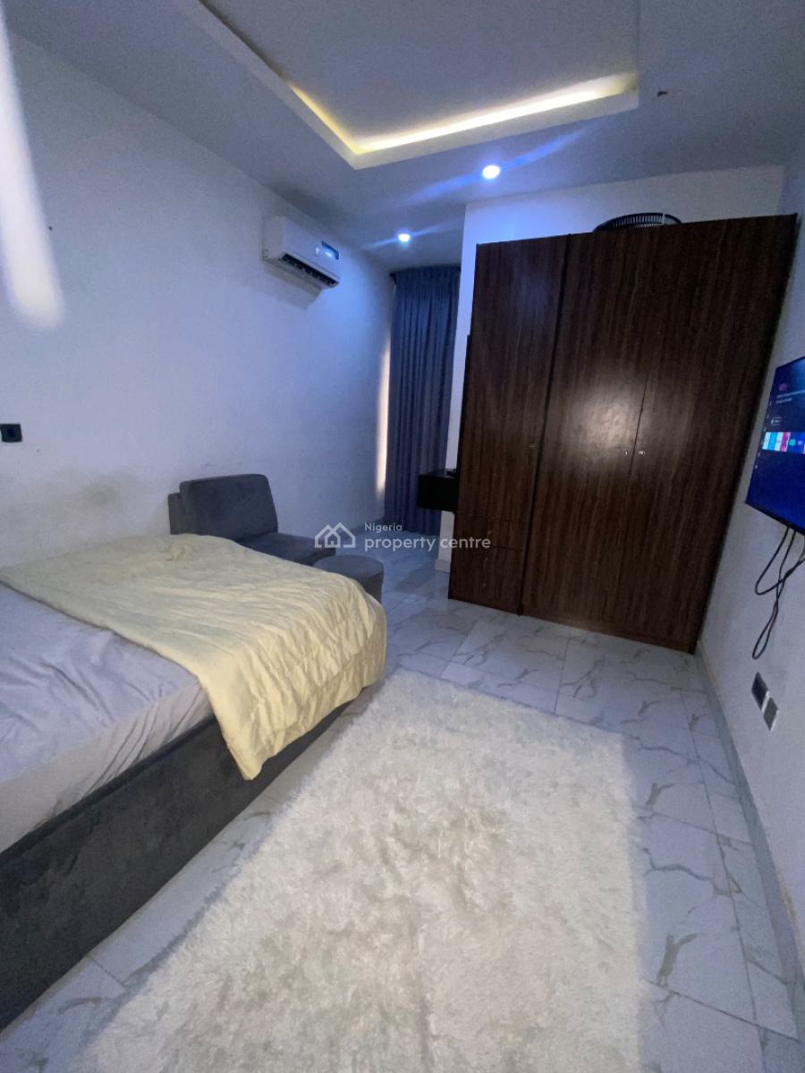 Luxury Room Available for Weekly Stay in a Call to Enter Estate, Lekki Palm City Estate, Ajah, Lagos, House Short Let