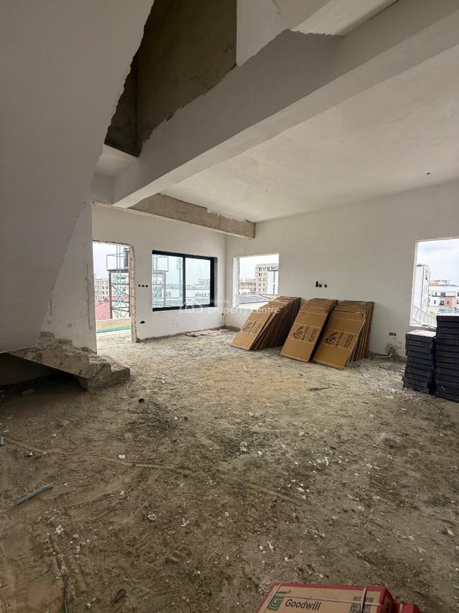 Stunning 3 Bedrooms Masionette, Lekki Phase 1, Lekki, Lagos, Flat / Apartment for Sale