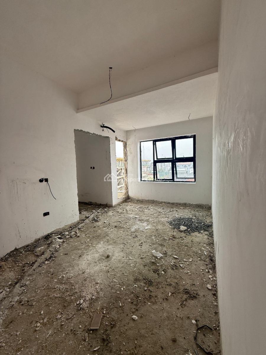 Stunning 3 Bedrooms Masionette, Lekki Phase 1, Lekki, Lagos, Flat / Apartment for Sale