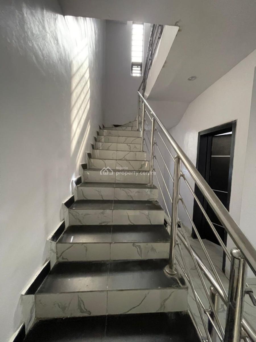 4 Bedroom Duplex Semi Detached, Osapa, Lekki, Lagos, Semi-detached Duplex for Sale