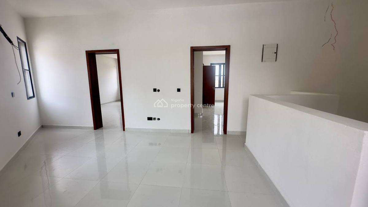 5 Bedroom Townhouse with Bq & 4 Floors in an Estate, Governors Consent, Richmond Pearl Estate, Off Freedom Way, Lekki Phase 1, Lekki, Lagos, House for Sale