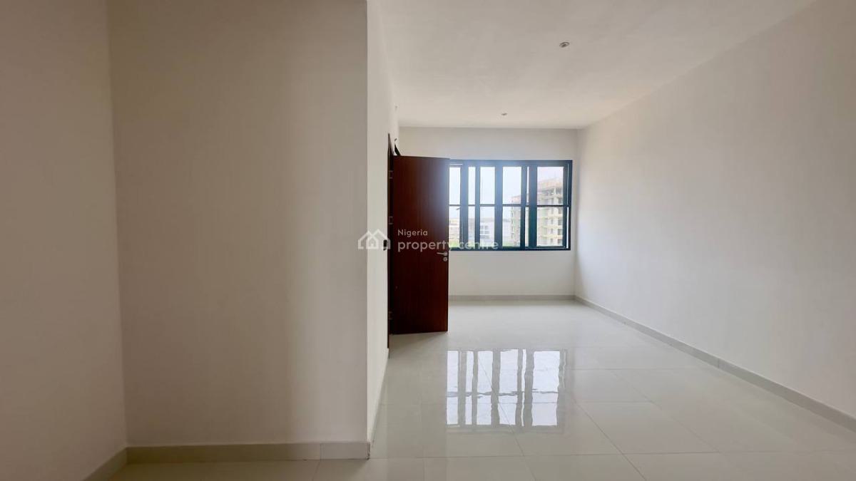 5 Bedroom Townhouse with Bq & 4 Floors in an Estate, Governors Consent, Richmond Pearl Estate, Off Freedom Way, Lekki Phase 1, Lekki, Lagos, House for Sale
