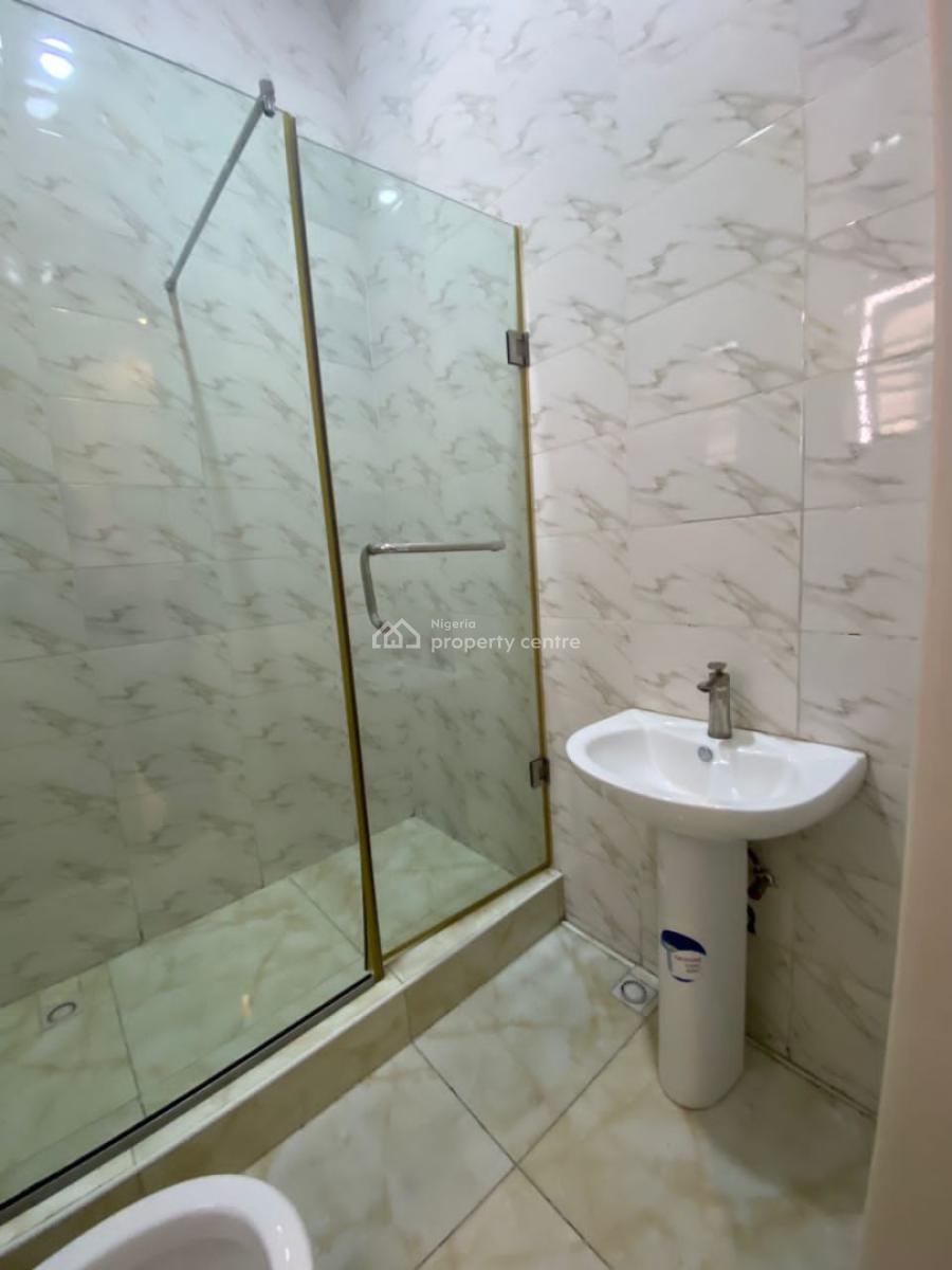 Luxury Partly Furnished Room in a Shared Apartment, Oral Estate Extension, Lekki, Lagos, Self Contain (single Rooms) for Rent