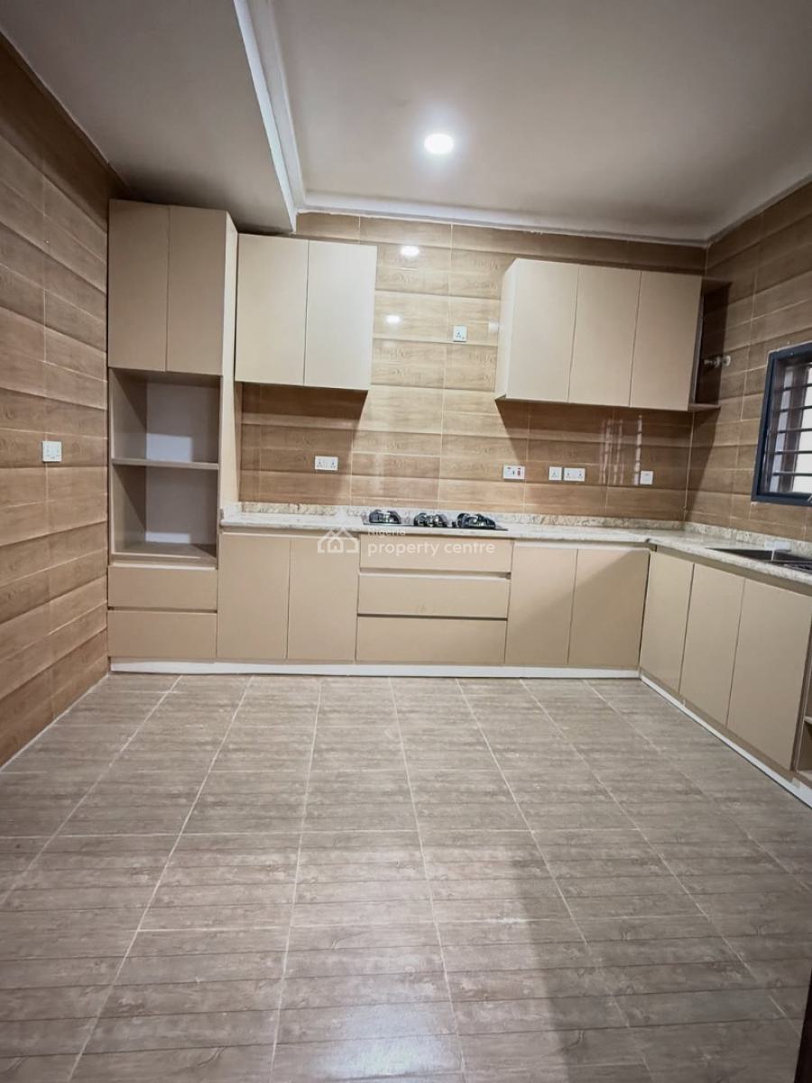 Serviced 3 Bedroom Apartment with Tarred Access Roads, Gilmore, Jahi, Abuja, Flat / Apartment for Rent