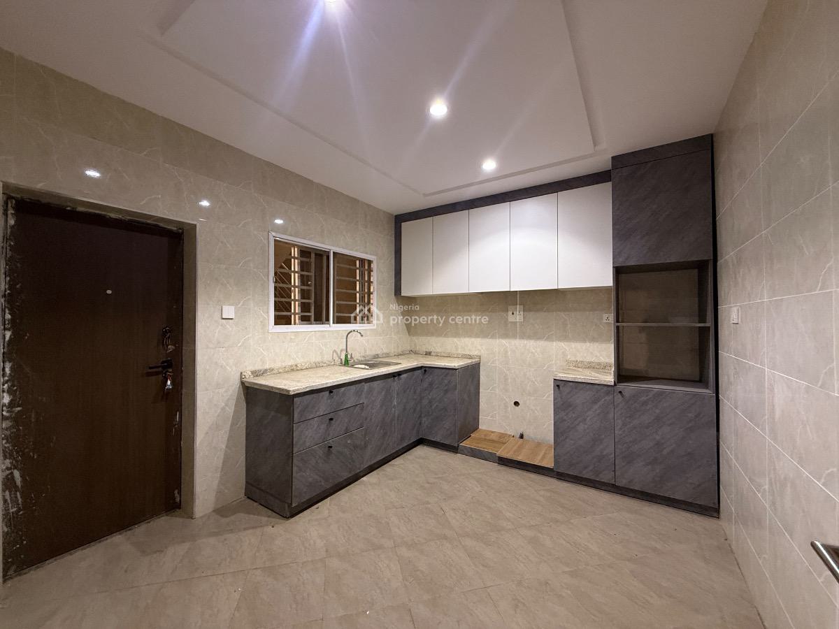 Well Finished 3 Bedroom Flat, Gilmore, Jahi, Abuja, Flat / Apartment for Rent