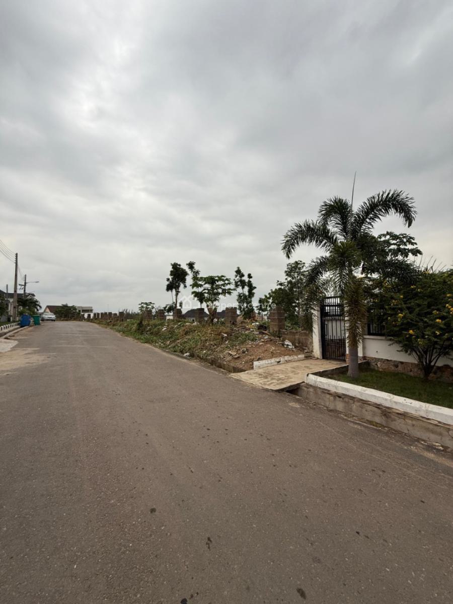 Distress: Prime 500sqm Residential Dry Land in a Serene Estate, Carlton Gate Estate, Beside Kolapo Ishola Gra, Akobo, Ibadan, Oyo, Residential Land for Sale