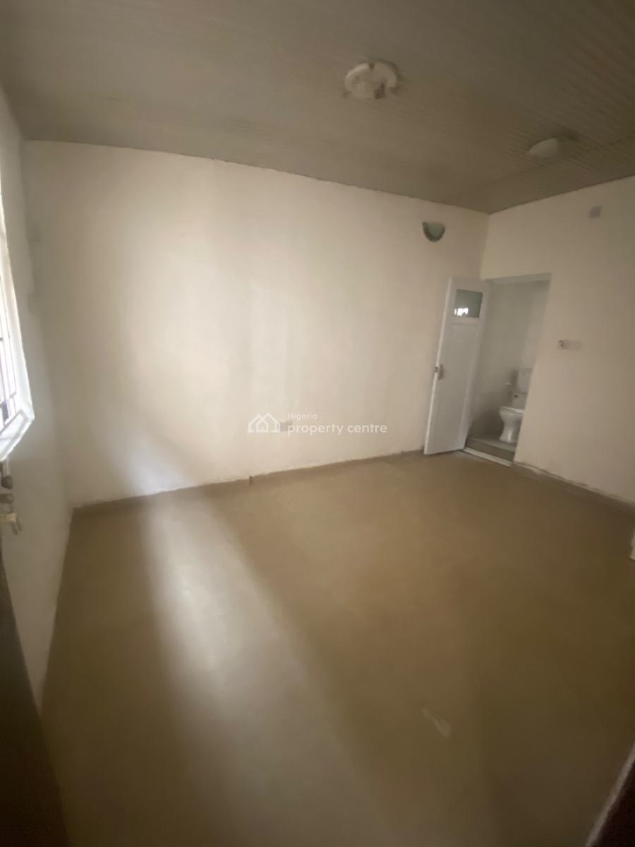 Clean 3 Bedroom Bungalow (alone in The Compound), Randle Avenue, Surulere, Lagos, House for Rent