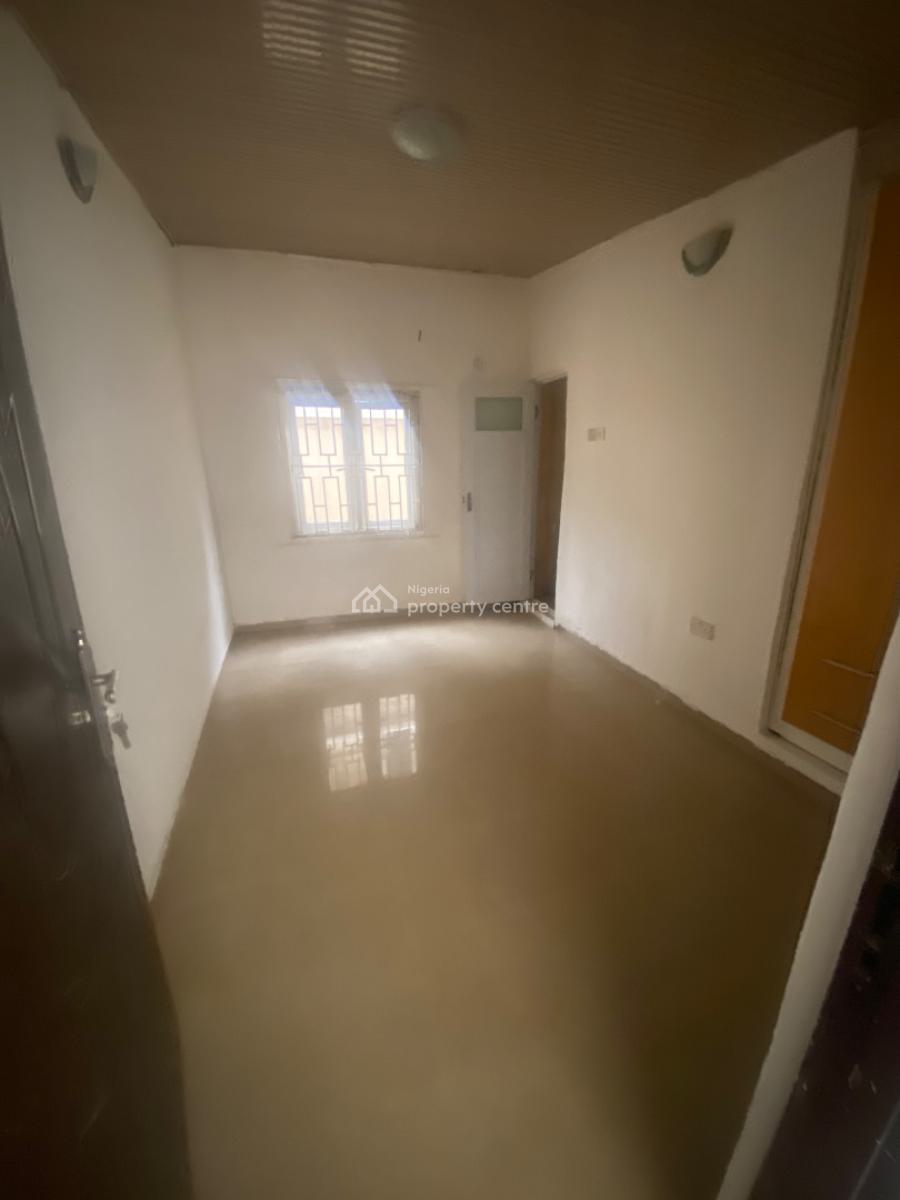 Clean 3 Bedroom Bungalow (alone in The Compound), Randle Avenue, Surulere, Lagos, House for Rent