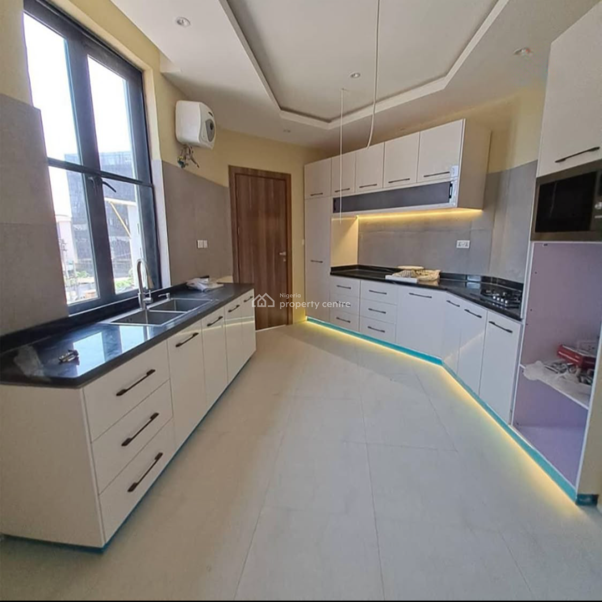 Furnished 3 Bedroom Condo in a Premium Estate, Off Bisola Duro-sinmi Etti Drive, Lekki Phase 1, Lekki, Lagos, Flat / Apartment for Rent