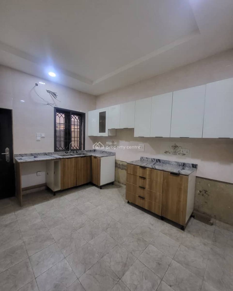 Massive  Luxurious  4 Bedroom  Terrace Duplex  with Bq, By American International School, Durumi, Abuja, Terraced Duplex for Rent