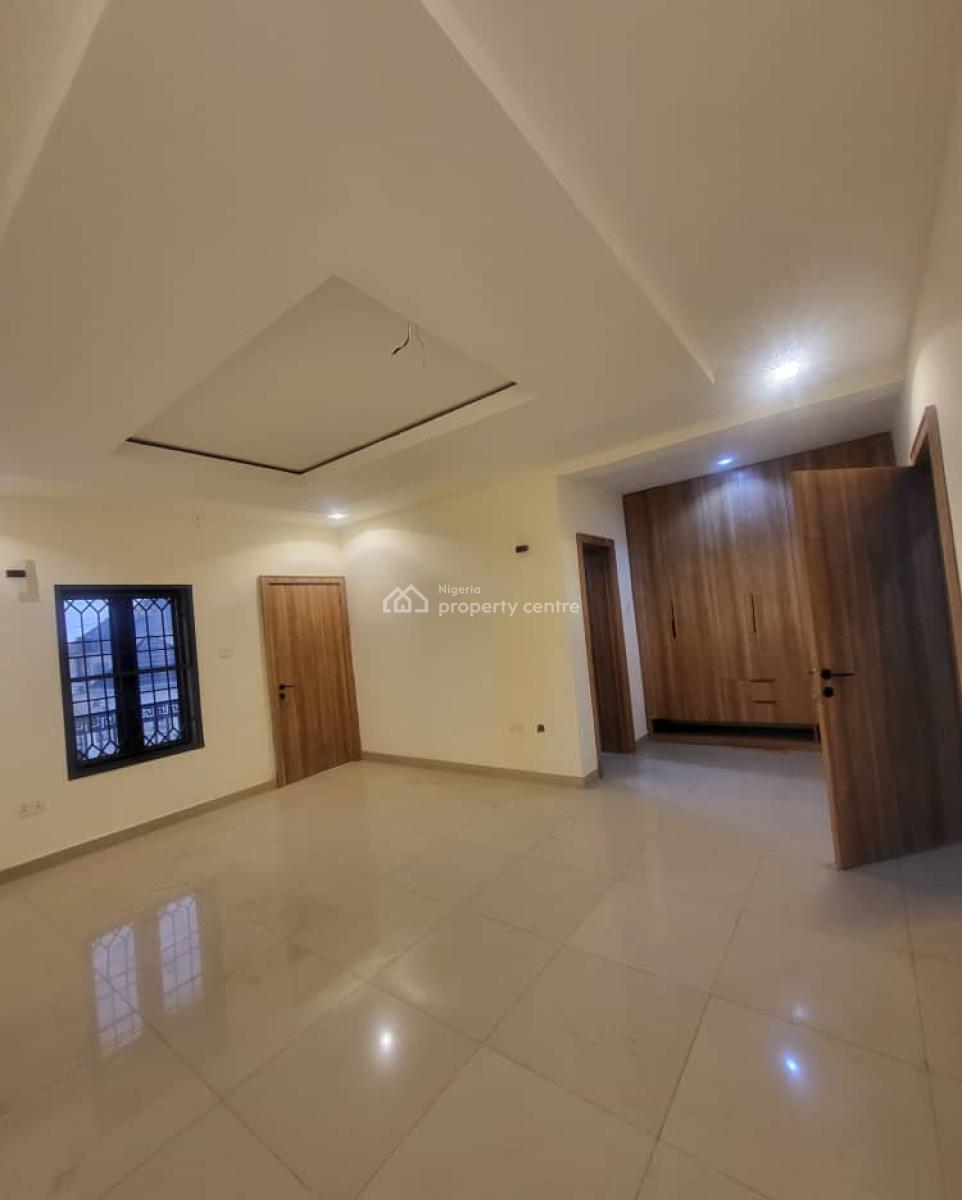 Massive  Luxurious  4 Bedroom  Terrace Duplex  with Bq, By American International School, Durumi, Abuja, Terraced Duplex for Rent