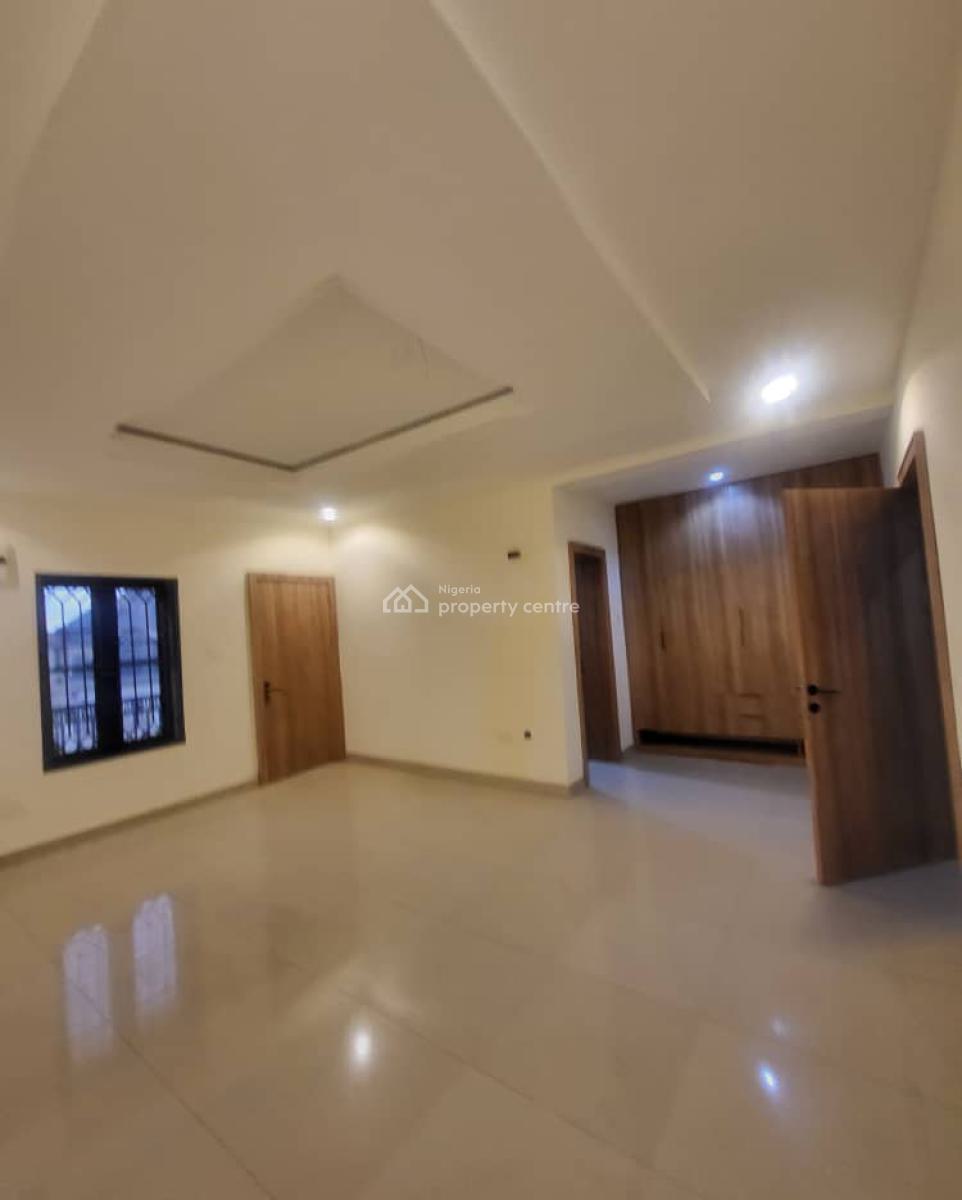 Massive  Luxurious  4 Bedroom  Terrace Duplex  with Bq, By American International School, Durumi, Abuja, Terraced Duplex for Rent