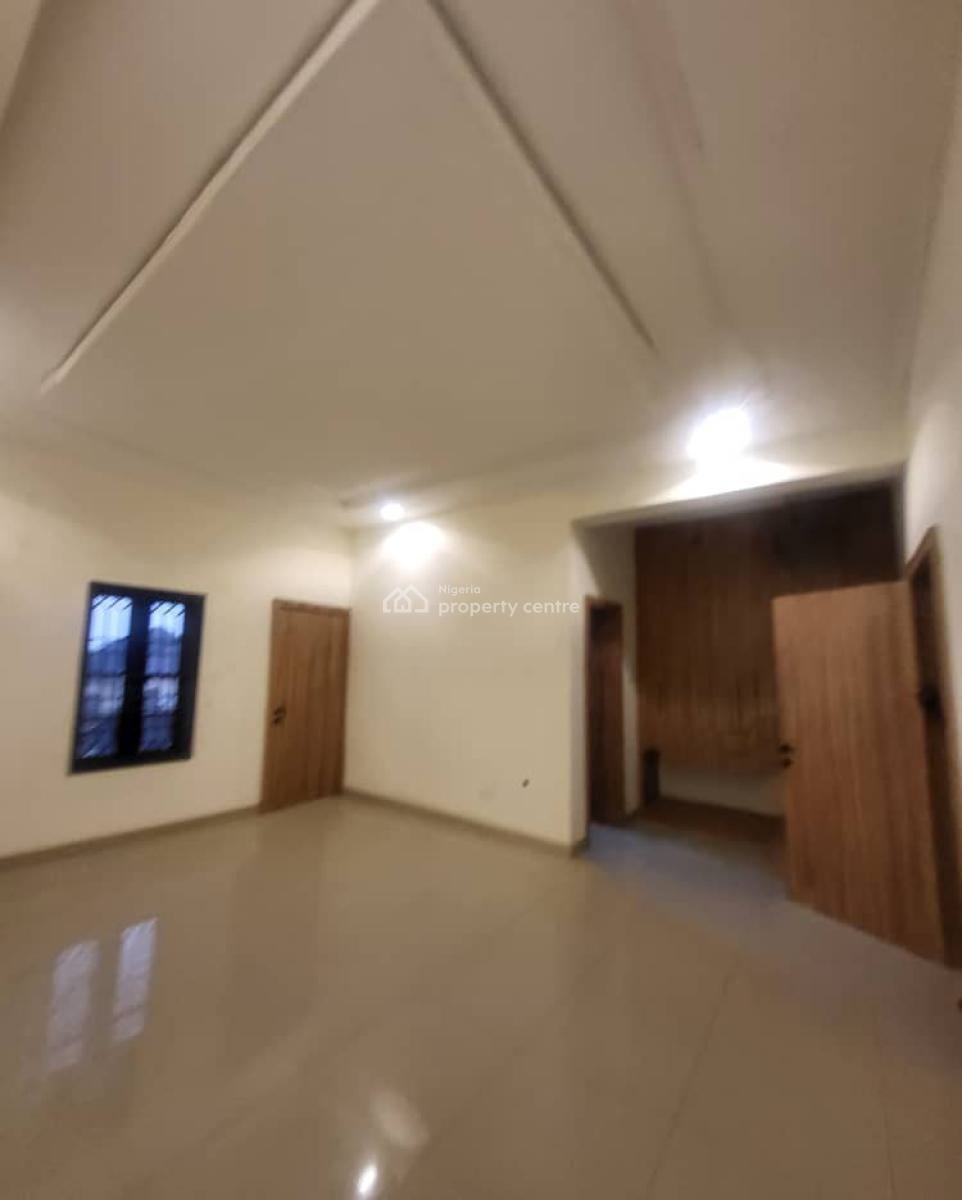 Massive  Luxurious  4 Bedroom  Terrace Duplex  with Bq, By American International School, Durumi, Abuja, Terraced Duplex for Rent