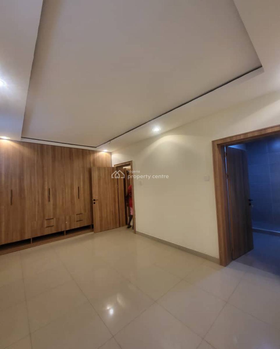 Massive  Luxurious  4 Bedroom  Terrace Duplex  with Bq, By American International School, Durumi, Abuja, Terraced Duplex for Rent