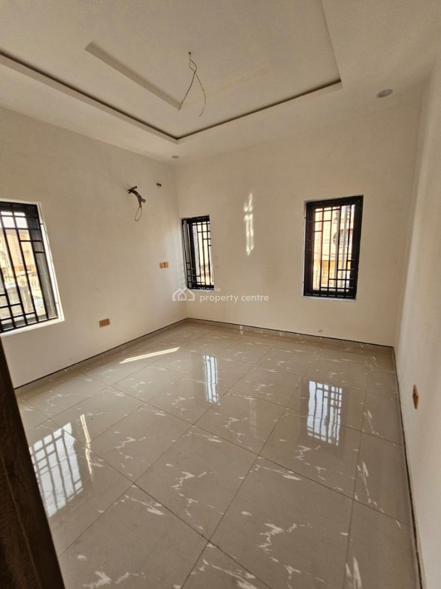 2 Bedroom Apartments, Surulere, Lagos, Flat / Apartment for Sale