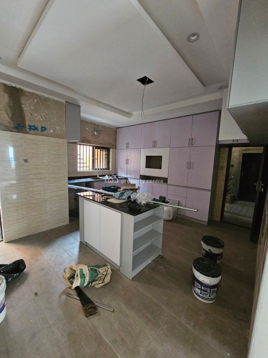 2 Bedroom Apartments, Surulere, Lagos, Flat / Apartment for Sale