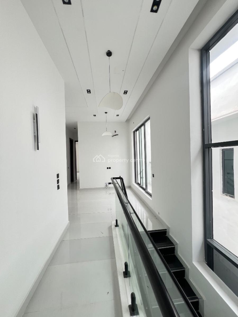 5 Bed &bqii 300 Million  Ajah, Lekki Lagos, Ajah, Lagos, Detached Duplex for Sale