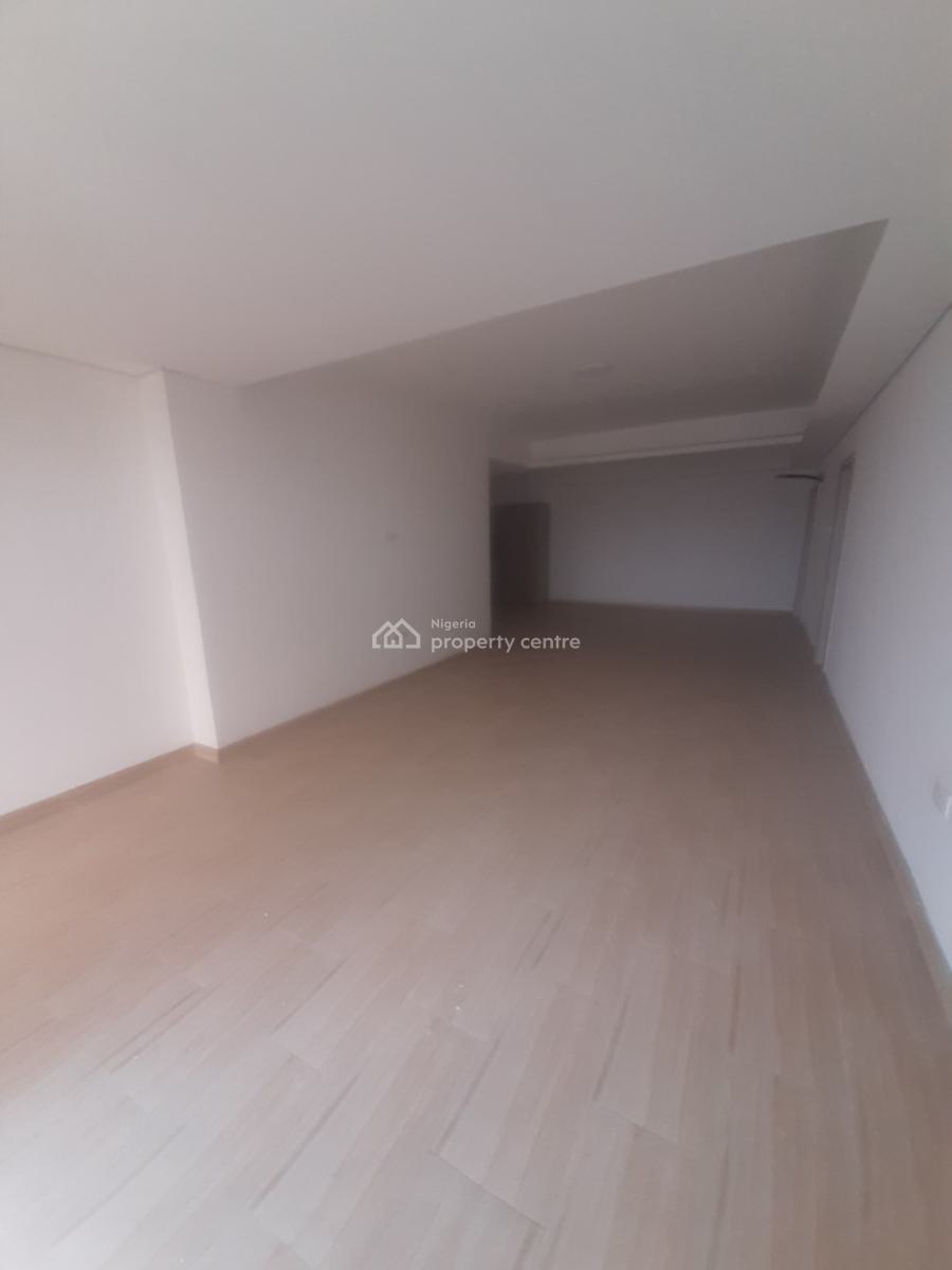 Serviced with 24/7 Power Supply 3 Bedroom En-suite Flat, Ikate, Lekki, Lagos, Flat / Apartment for Rent