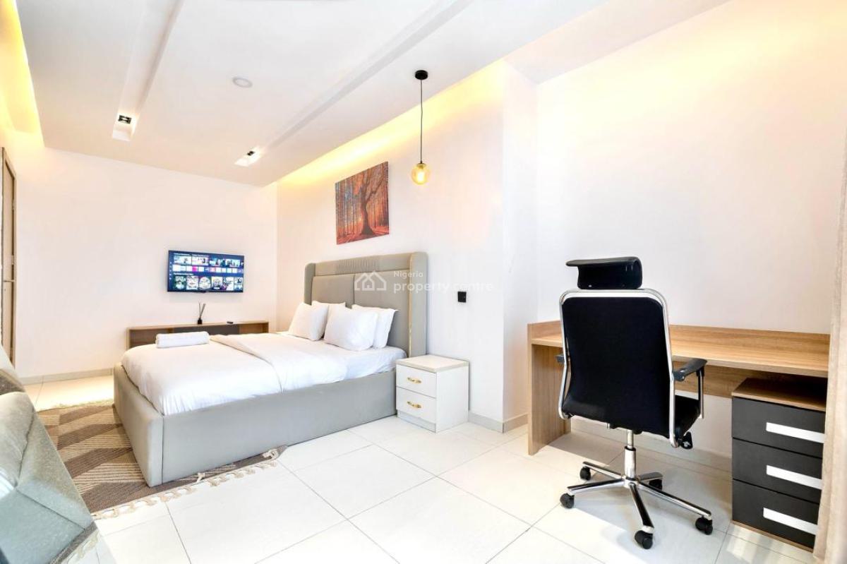 The Enclave ️ Beautiful 2 Bedroom with Jacuzzi, Outdoor Garden, Ps5, and Gym, Lekki Phase 1, Lekki, Lagos, Flat / Apartment Short Let