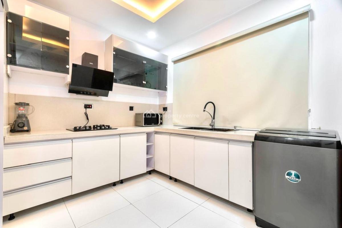 The Enclave ️ Beautiful 2 Bedroom with Jacuzzi, Outdoor Garden, Ps5, and Gym, Lekki Phase 1, Lekki, Lagos, Flat / Apartment Short Let