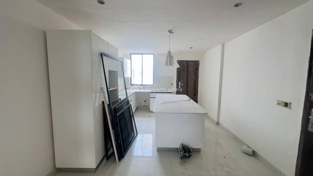 7th Floor 3 Bedroom Penthouse with Bq in an Estate - Gov Consent, Richmond Pearl Estate, Off Freedom Way, Lekki Phase 1, Lekki, Lagos, House for Sale