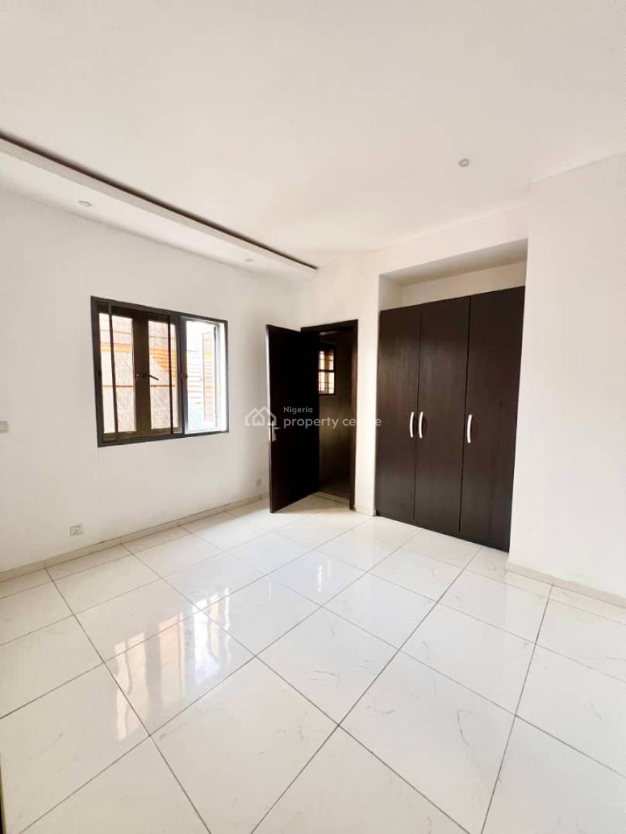 Service 2 Bedroom Apartment with Fitted Kitchen with Amenities Large, Lekki Right, Lekki Phase 1, Lekki, Lagos, Flat / Apartment for Rent