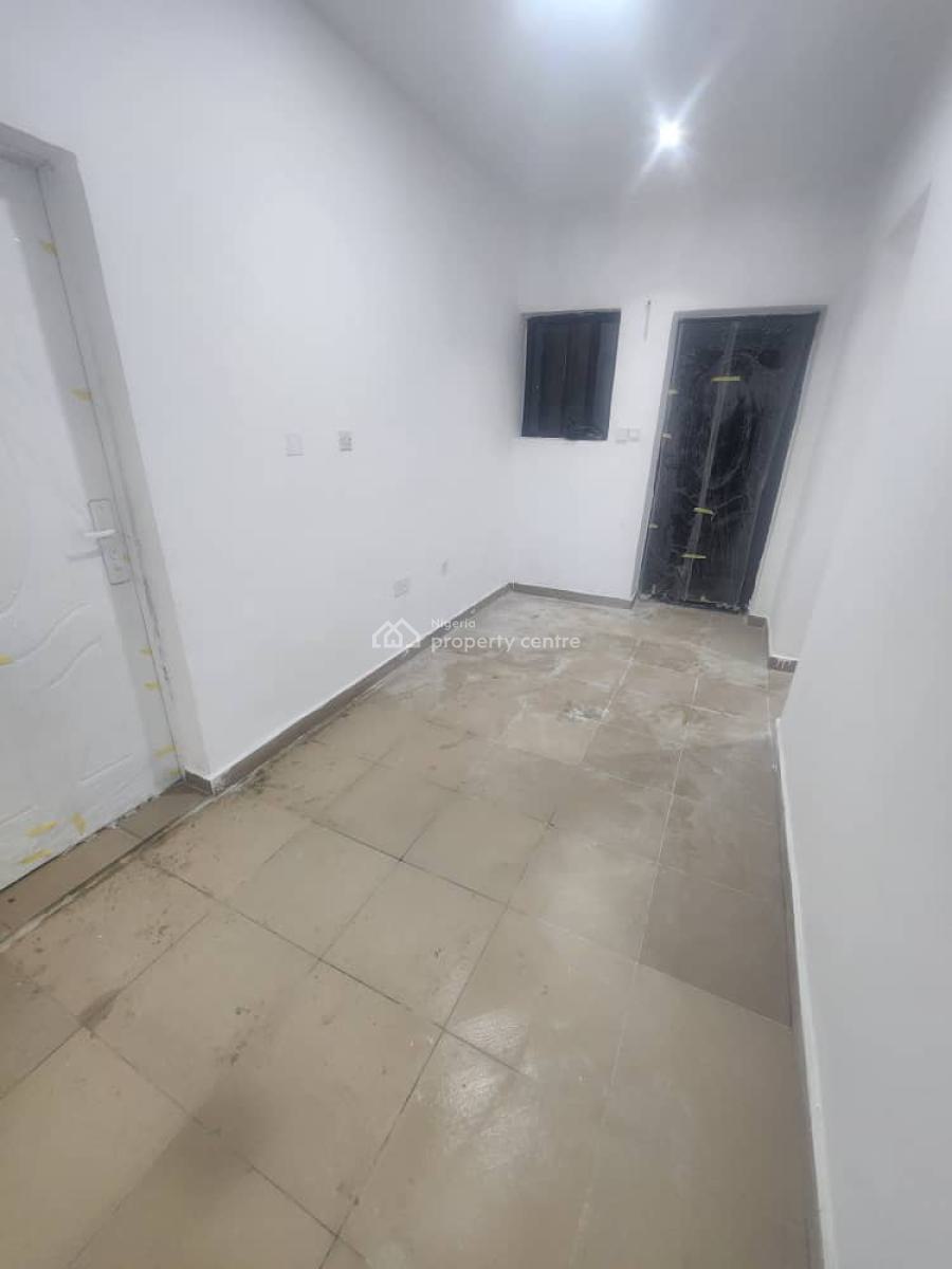 Newly Renovated 1 Bedroom Apartment, Buc Apartment, 7, Saki Close, Agungi, Lekki, Lagos, Mini Flat (room and Parlour) for Rent