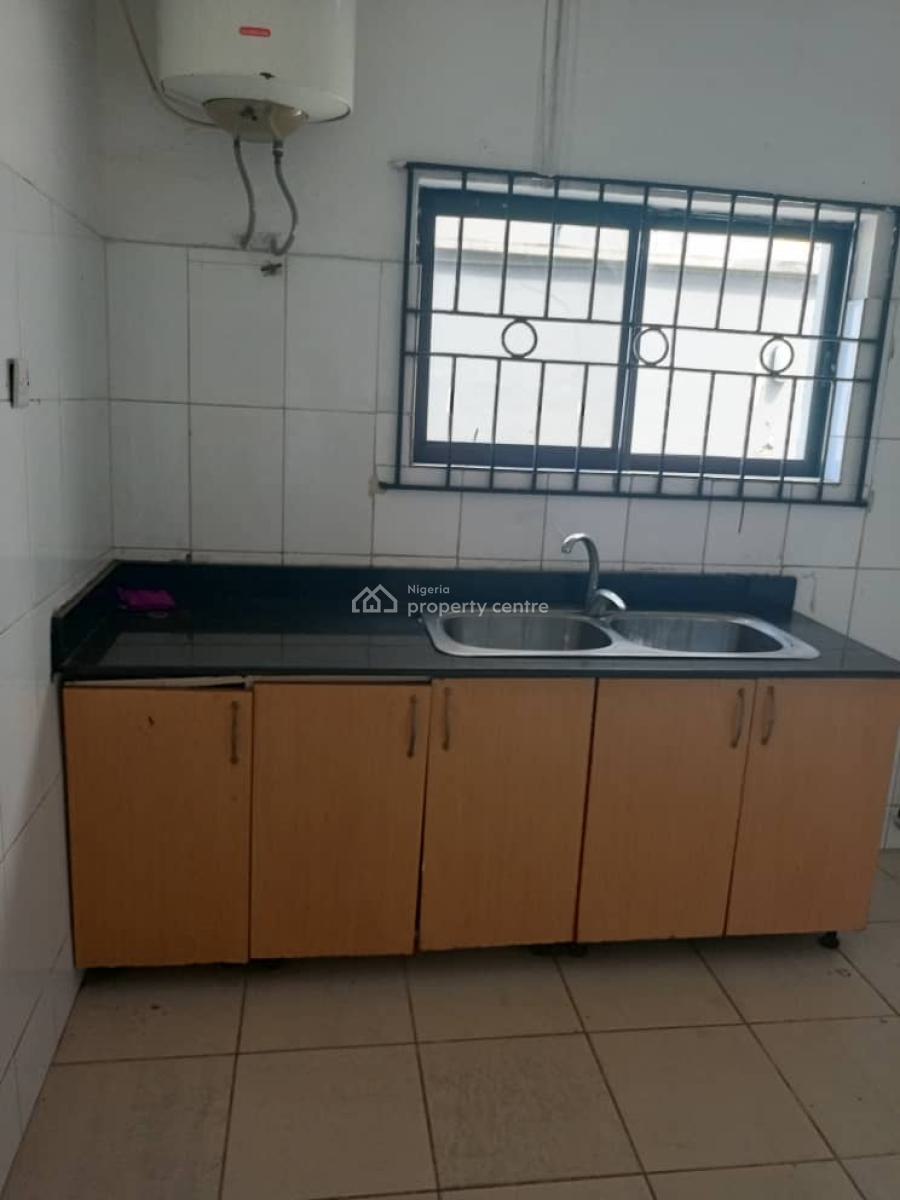 Spacious Mini Flat ( Room and Parlour), Off Pinnacle Filling Station, Maruwa, Lekki Phase 1, Lekki, Lagos, Mini Flat (room and Parlour) for Rent
