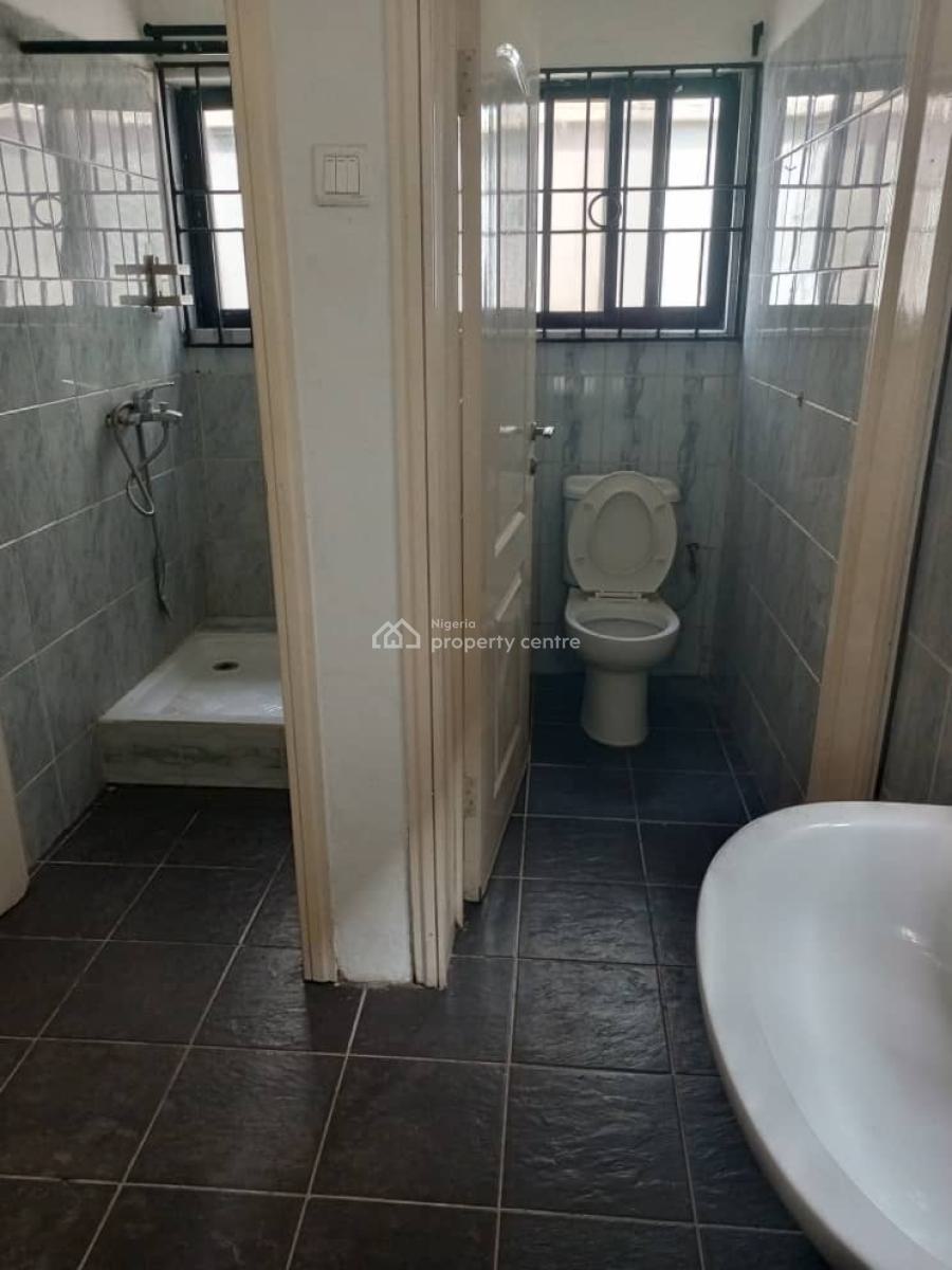 Spacious Mini Flat ( Room and Parlour), Off Pinnacle Filling Station, Maruwa, Lekki Phase 1, Lekki, Lagos, Mini Flat (room and Parlour) for Rent