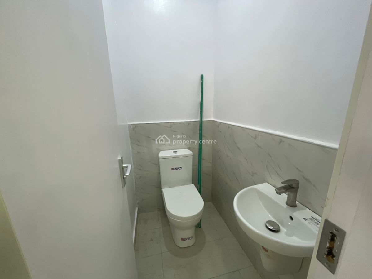 a Neat and Nice Mini Flat on 3rd Floor, Ikota, Lekki, Lagos, Mini Flat (room and Parlour) for Rent