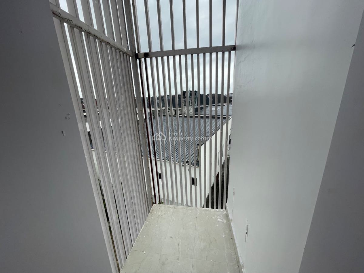 a Neat and Nice Mini Flat on 3rd Floor, Ikota, Lekki, Lagos, Mini Flat (room and Parlour) for Rent