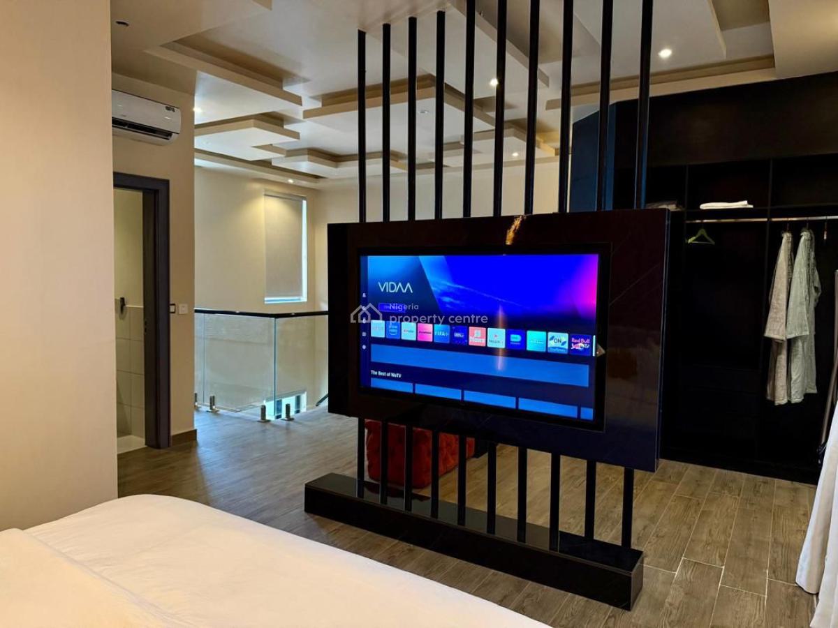 a Luxury 2-bedroom Apartment in The Tranquil and Serene Environment of, Lekki Phase 1, Lekki, Lagos, Flat / Apartment Short Let