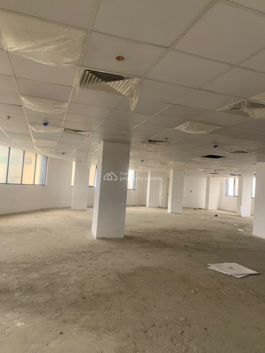 Brand New Office Space with Massive Car Park, Lekki Phase 1, Lekki, Lagos, Office Space for Rent
