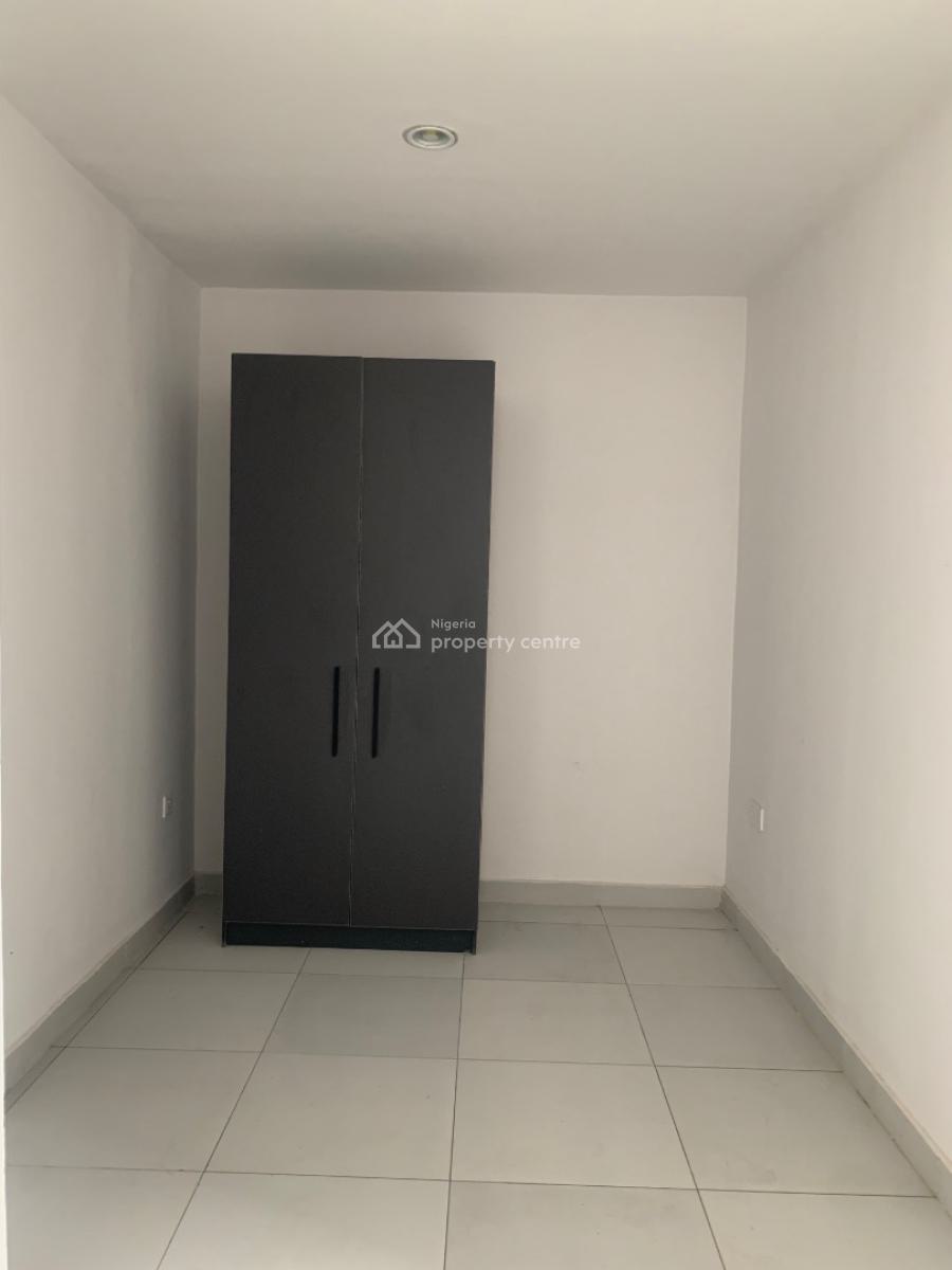 Serviced 3 Bedroom Apartments with Bq, Lekki Phase 1, Lekki, Lagos, Flat / Apartment for Rent