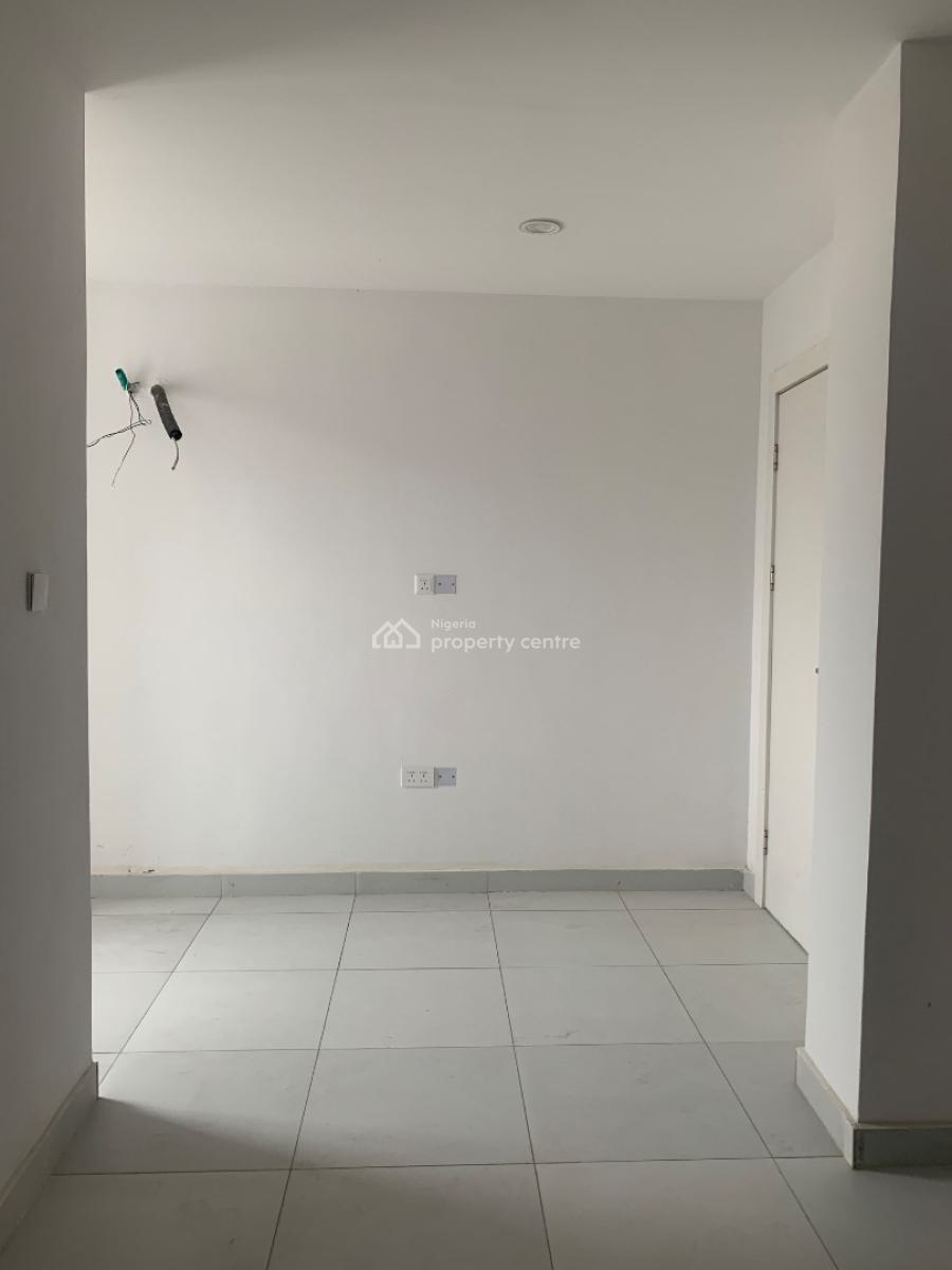 Serviced 3 Bedroom Apartments with Bq, Lekki Phase 1, Lekki, Lagos, Flat / Apartment for Rent