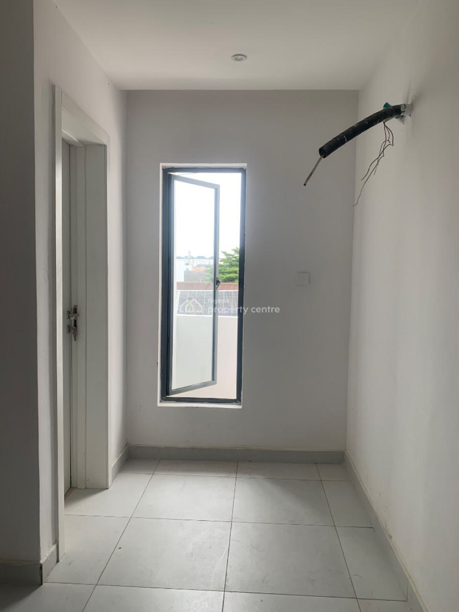 Serviced 3 Bedroom Apartments with Bq, Lekki Phase 1, Lekki, Lagos, Flat / Apartment for Rent