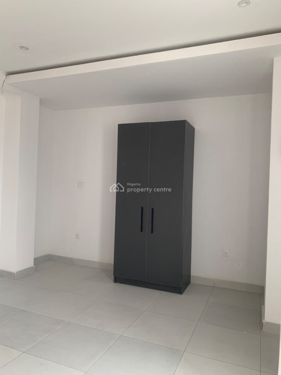 Serviced 3 Bedroom Apartments with Bq, Lekki Phase 1, Lekki, Lagos, Flat / Apartment for Rent