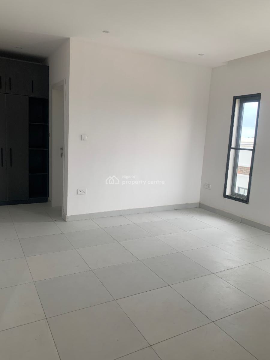 Serviced 3 Bedroom Apartments with Bq, Lekki Phase 1, Lekki, Lagos, Flat / Apartment for Rent