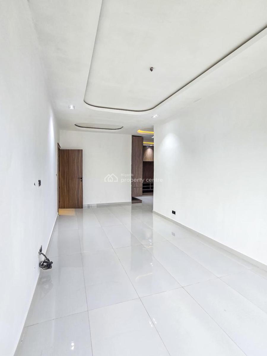 4-bedroom Maisonette with Bq, Pool, Gym & Elevator -- Back Unit, Lekki Phase 1, Lekki, Lagos, Flat / Apartment for Sale