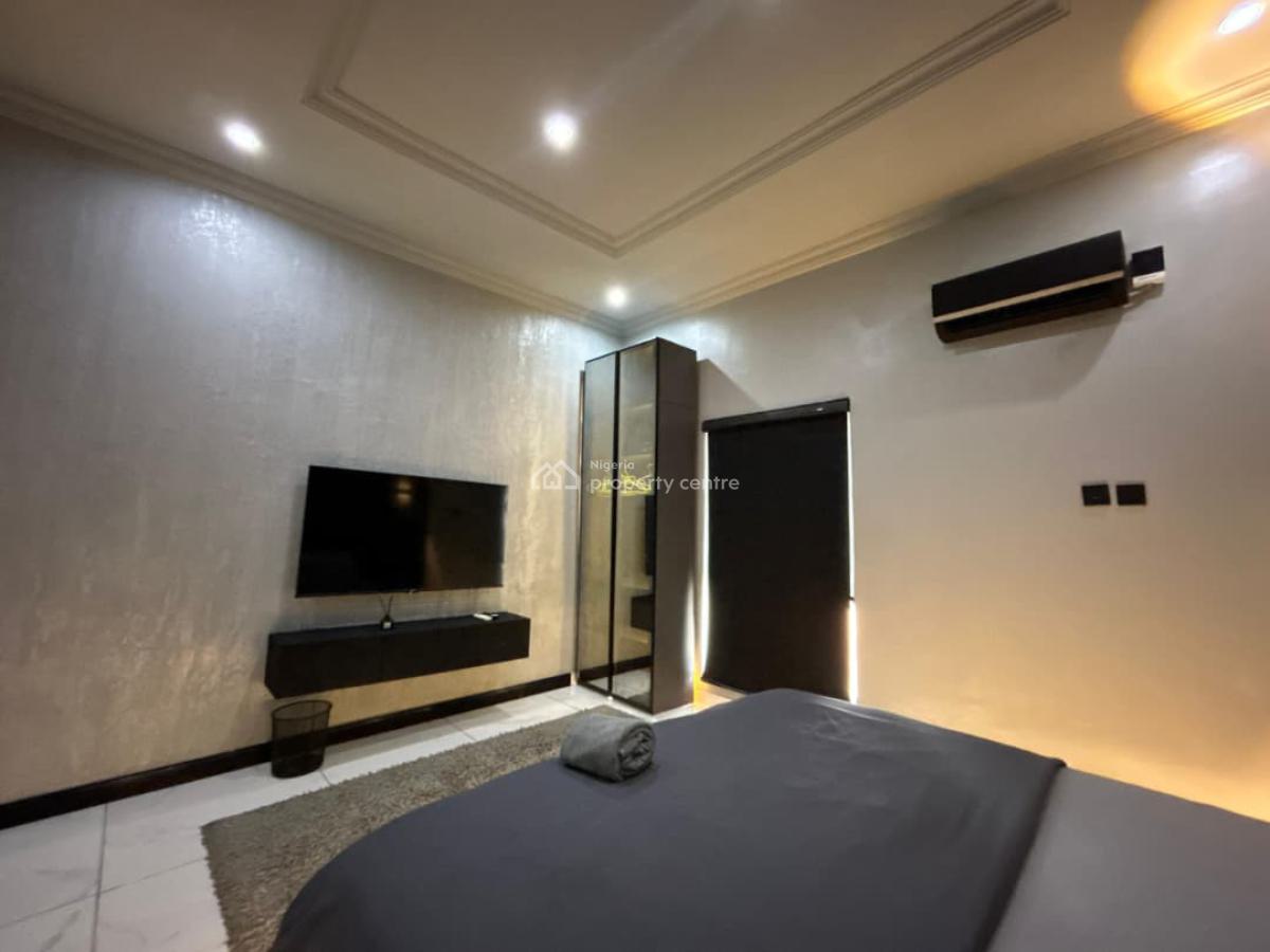 Well Furnished 1-bedroom, Lekki Phase 1, Lekki, Lagos, Flat / Apartment Short Let