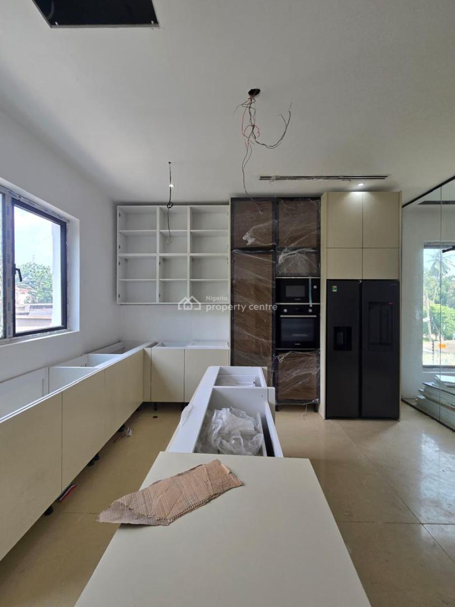 Ultra-modern 5 Bedroom Townhouse with Bq., Ikoyi, Lagos, Flat / Apartment for Sale