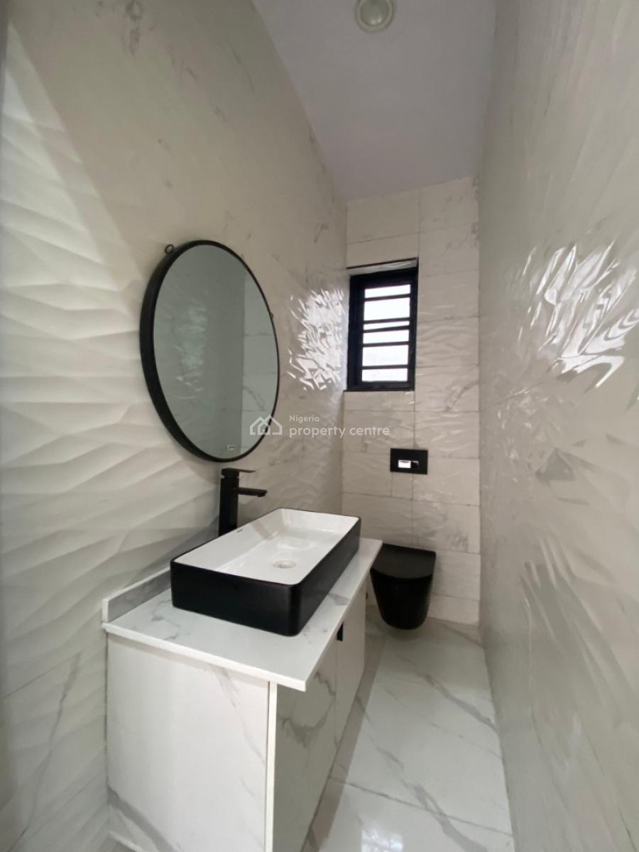 a Luxurious 5 Bedroom Duplex with Bq in a Beautiful Estate, Lekki, Lagos, Detached Duplex for Sale