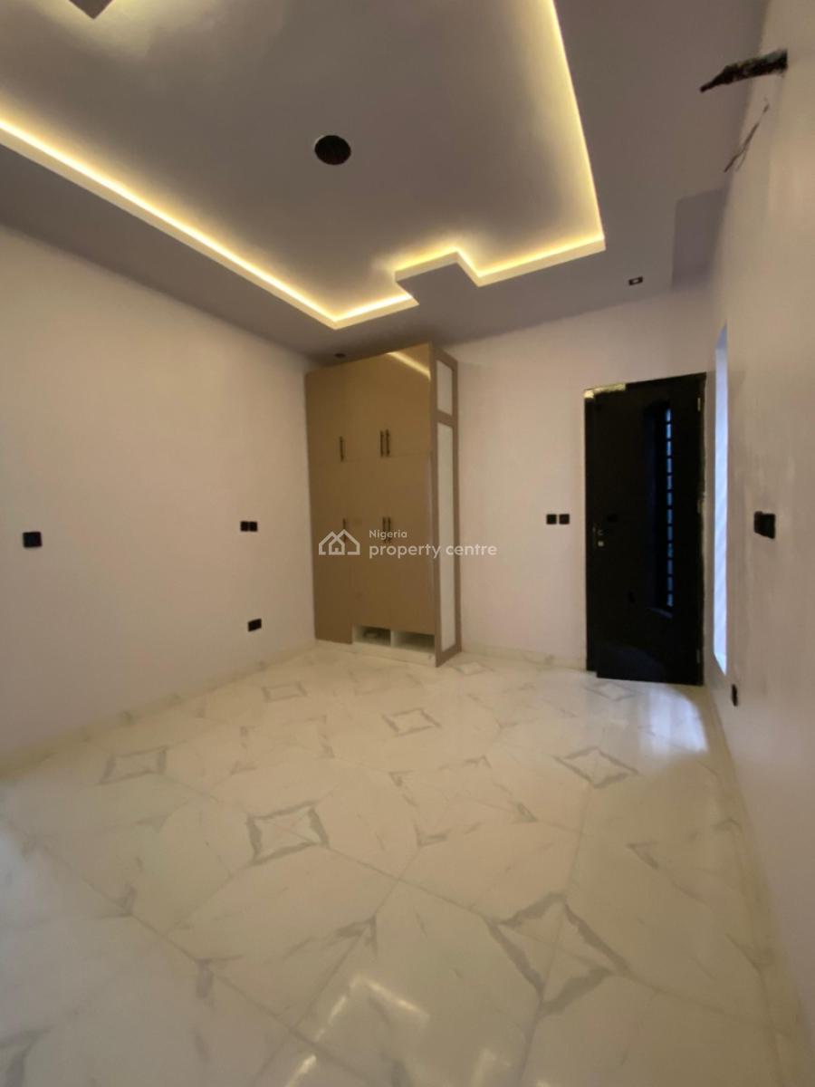 a Luxurious 5 Bedroom Duplex with Bq in a Beautiful Estate, Lekki, Lagos, Detached Duplex for Sale
