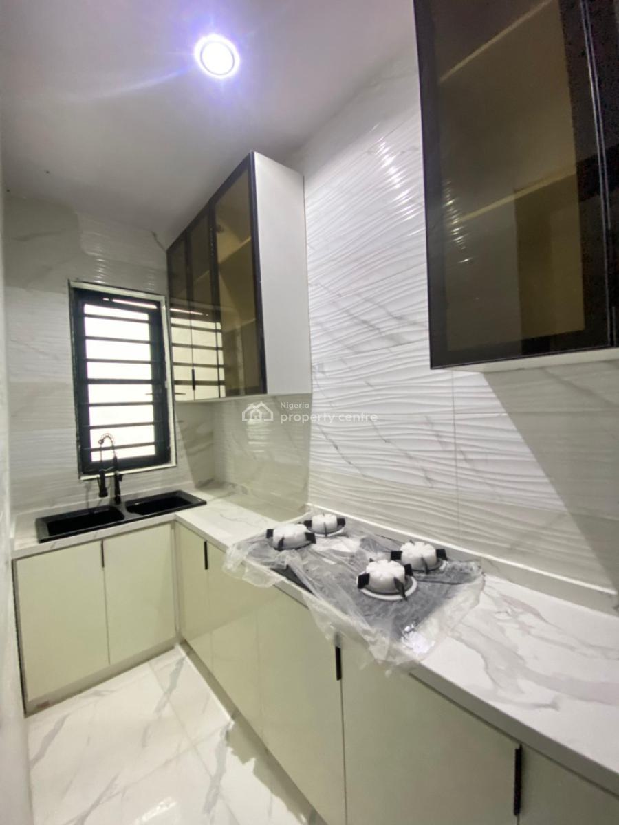 a Luxurious 5 Bedroom Duplex with Bq in a Beautiful Estate, Lekki, Lagos, Detached Duplex for Sale