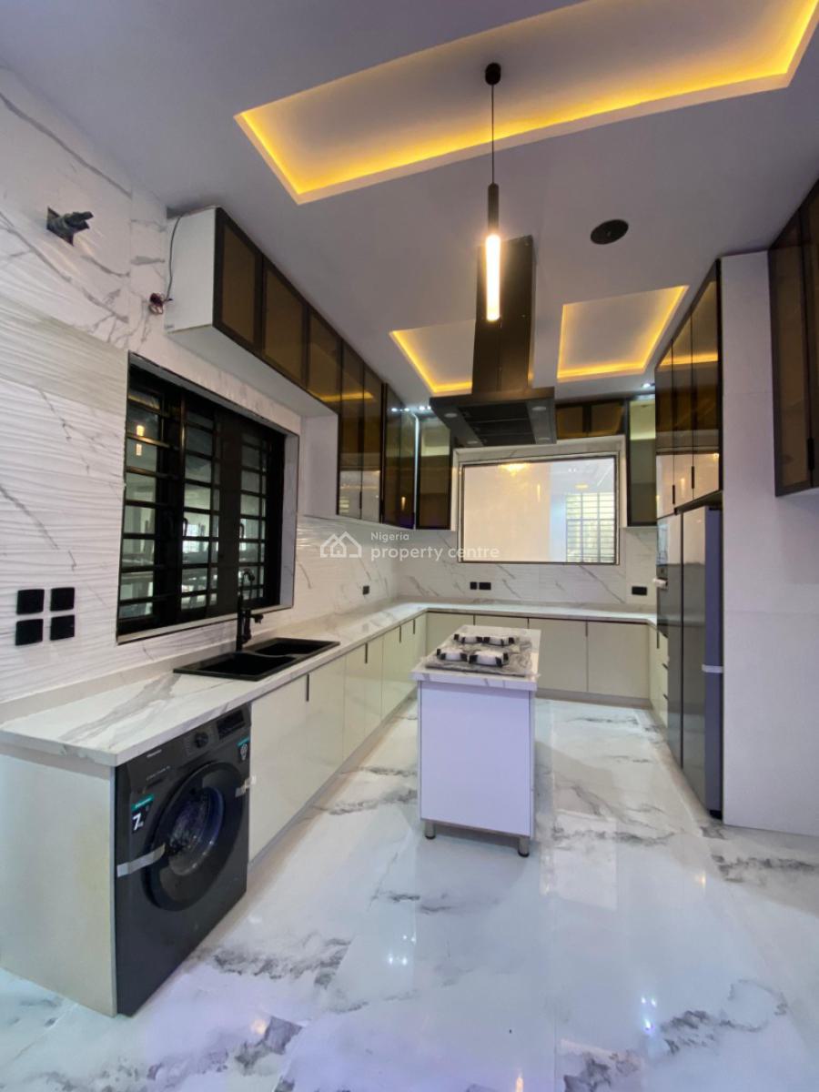 a Luxurious 5 Bedroom Duplex with Bq in a Beautiful Estate, Lekki, Lagos, Detached Duplex for Sale
