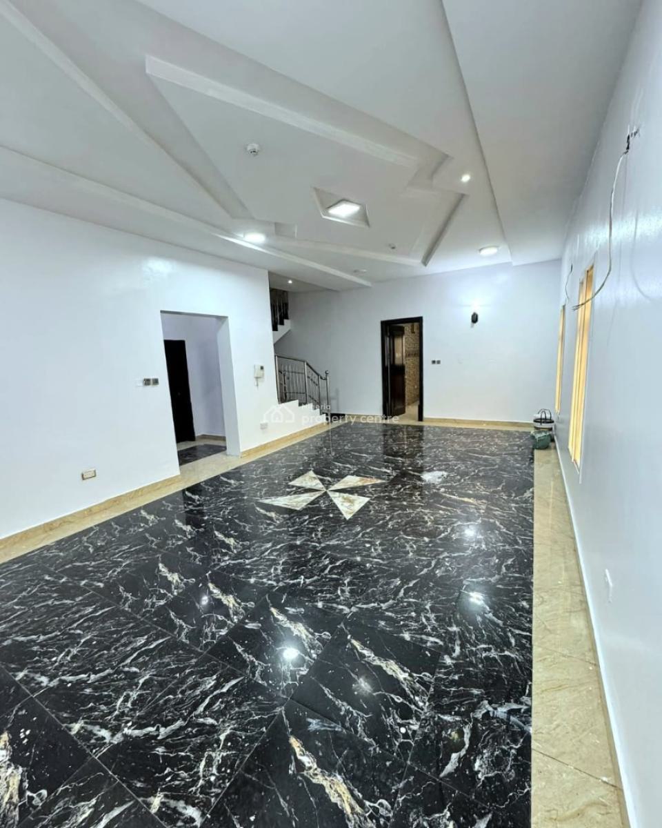 Spacious 3 Bedrooms Terraced Duplex with Bq, Lekki Phase 1, Lekki, Lagos, Terraced Duplex for Rent