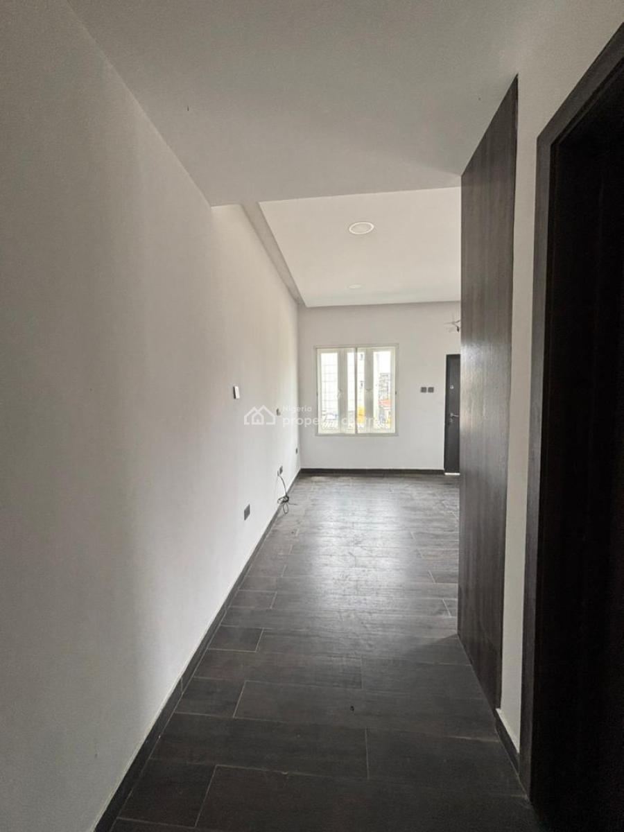 3 Bedroom Flat with a Bq, Osapa, Lekki, Lagos, Flat / Apartment for Sale