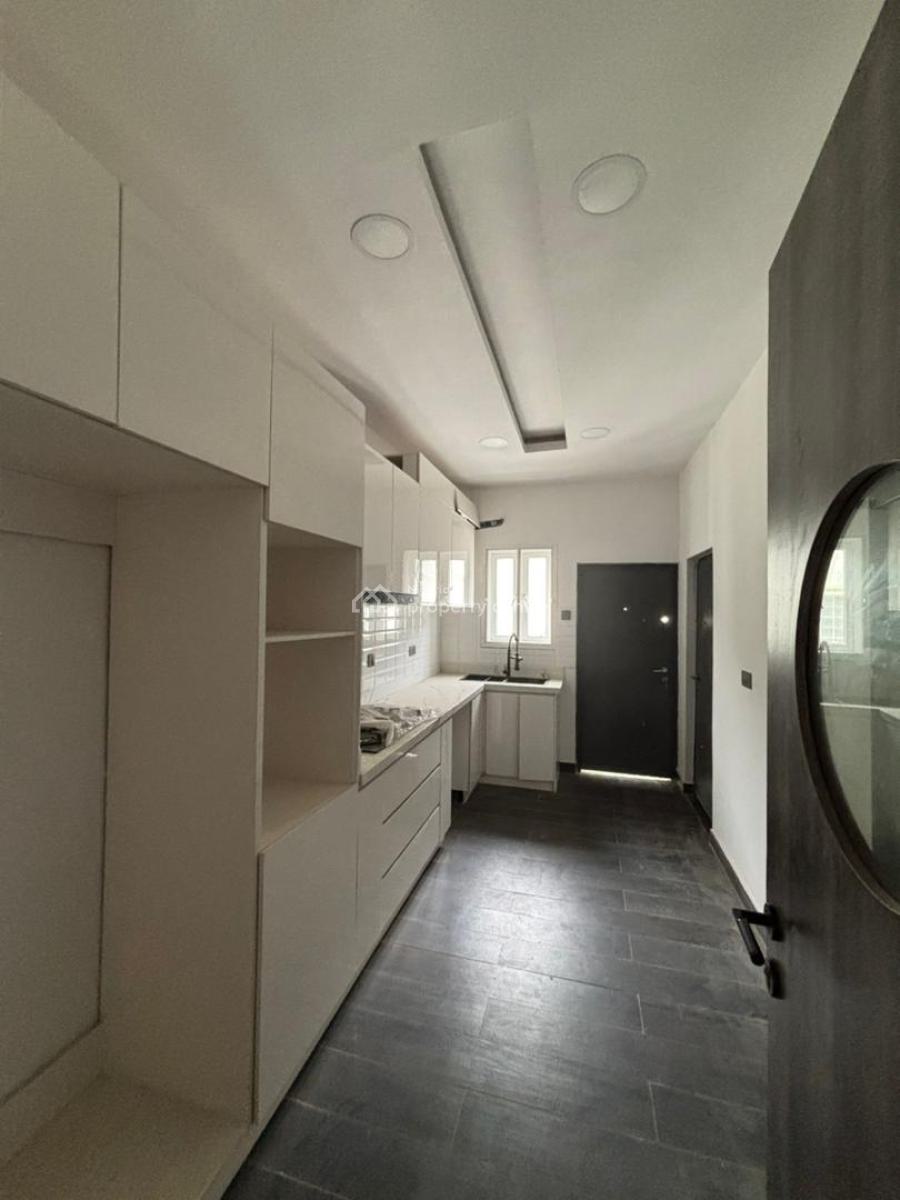 3 Bedroom Flat with a Bq, Osapa, Lekki, Lagos, Flat / Apartment for Sale