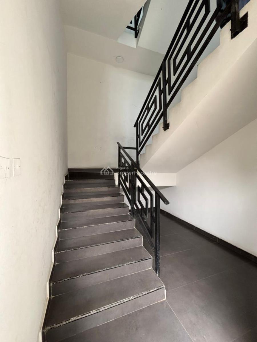 3 Bedroom Flat with a Bq, Osapa, Lekki, Lagos, Flat / Apartment for Sale